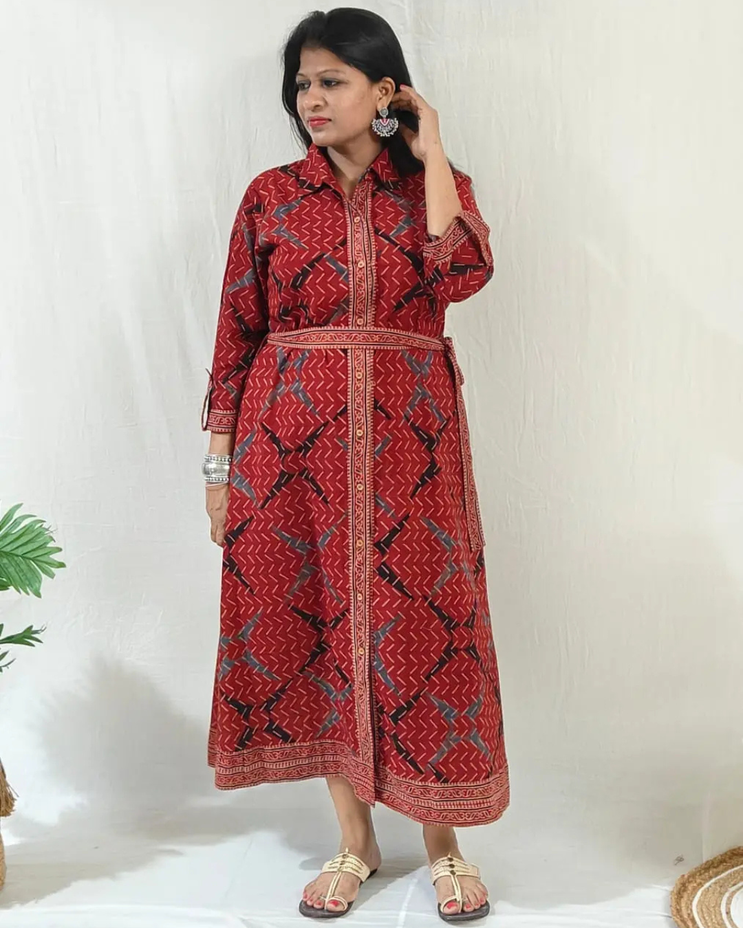 Surmayi Laal –  shirt dress