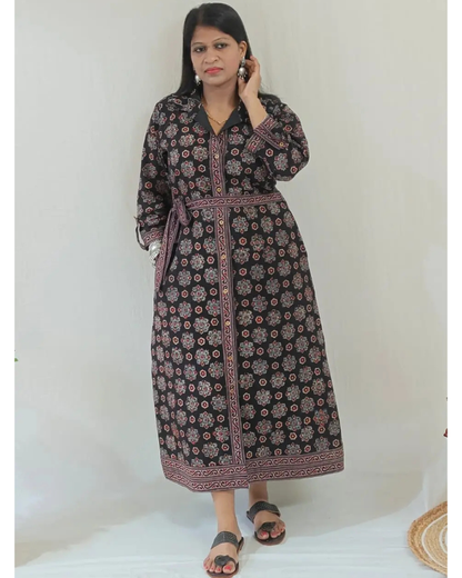 Kaashi black shirt dress